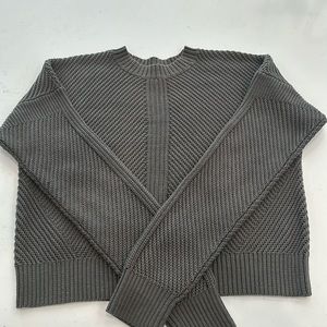 Lululemon crop sweater -grey